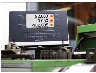 HEIDENHAIN ND 5023 digital readout mounted on a machine tool